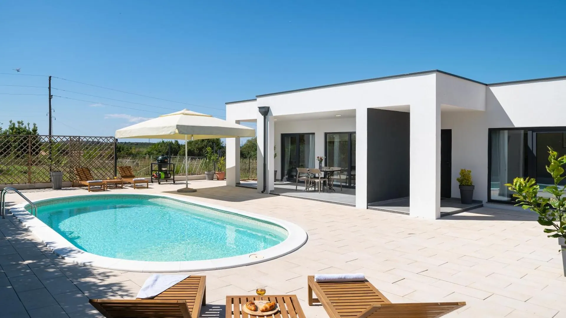 Akadia Holiday Kuca Za Odmor Sa Bazenom Zadar Croatia
