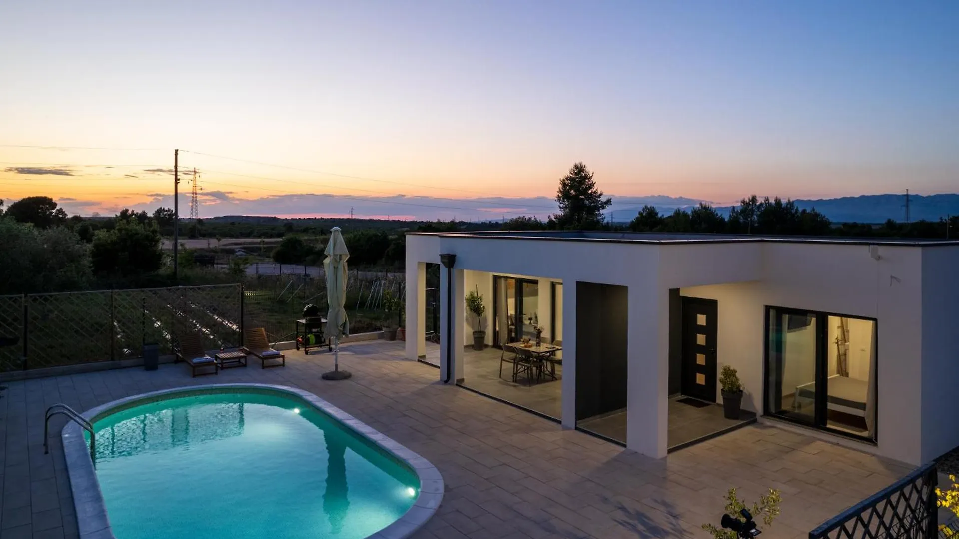 Akadia Holiday Kuca Za Odmor Sa Bazenom Zadar Villa